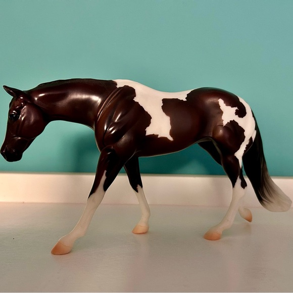 Breyer paint model #75402 modeled on cl American quarter horse mare AQHAM - Picture 2 of 5